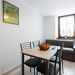 Centre - Croce Di Citta 88 * أَويستا