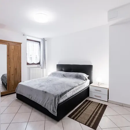 Centre - Croce Di Citta 88 Daire